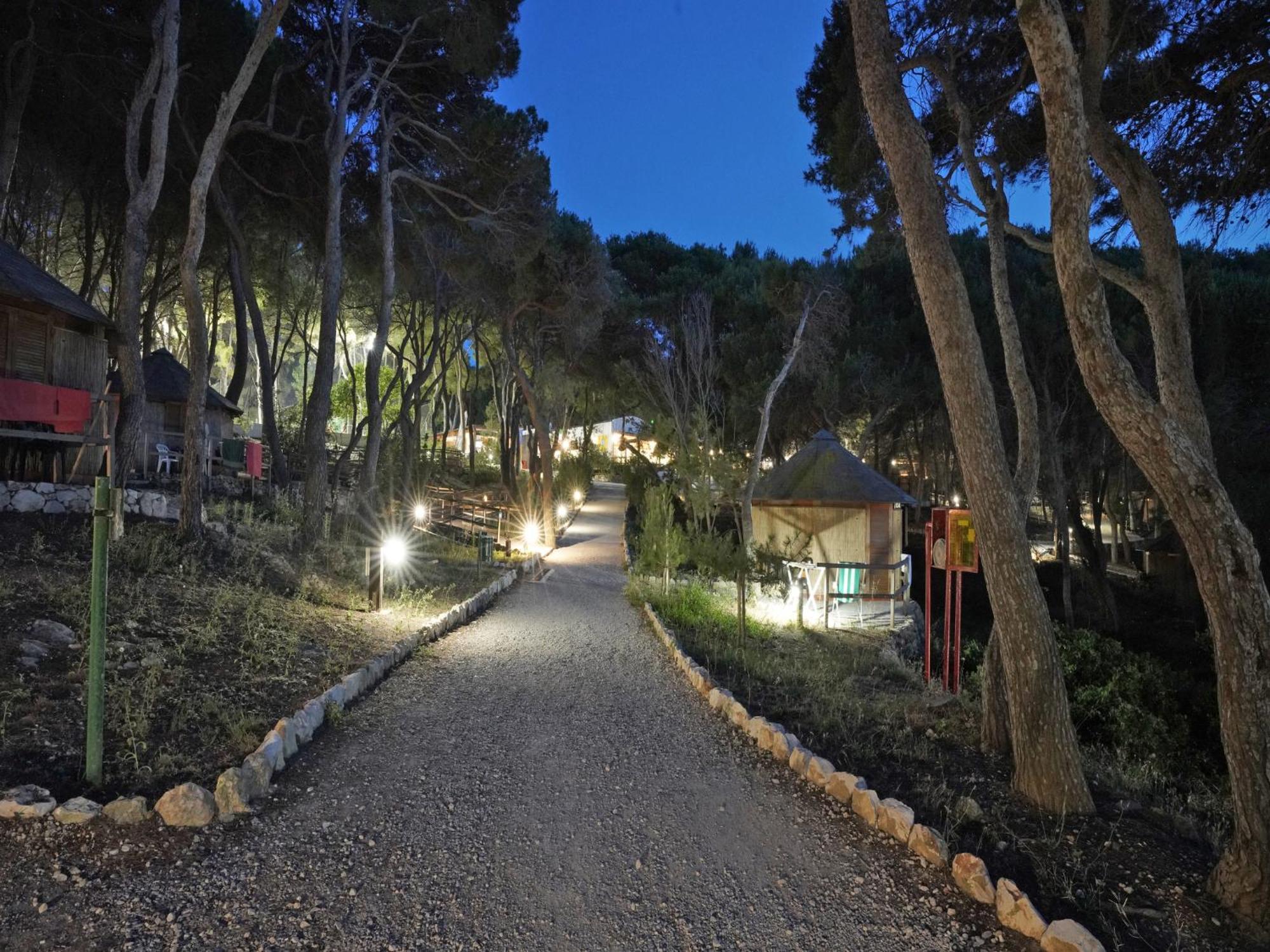 Touring Club Italiano - Isole Tremiti Hotel San Domino Bagian luar foto