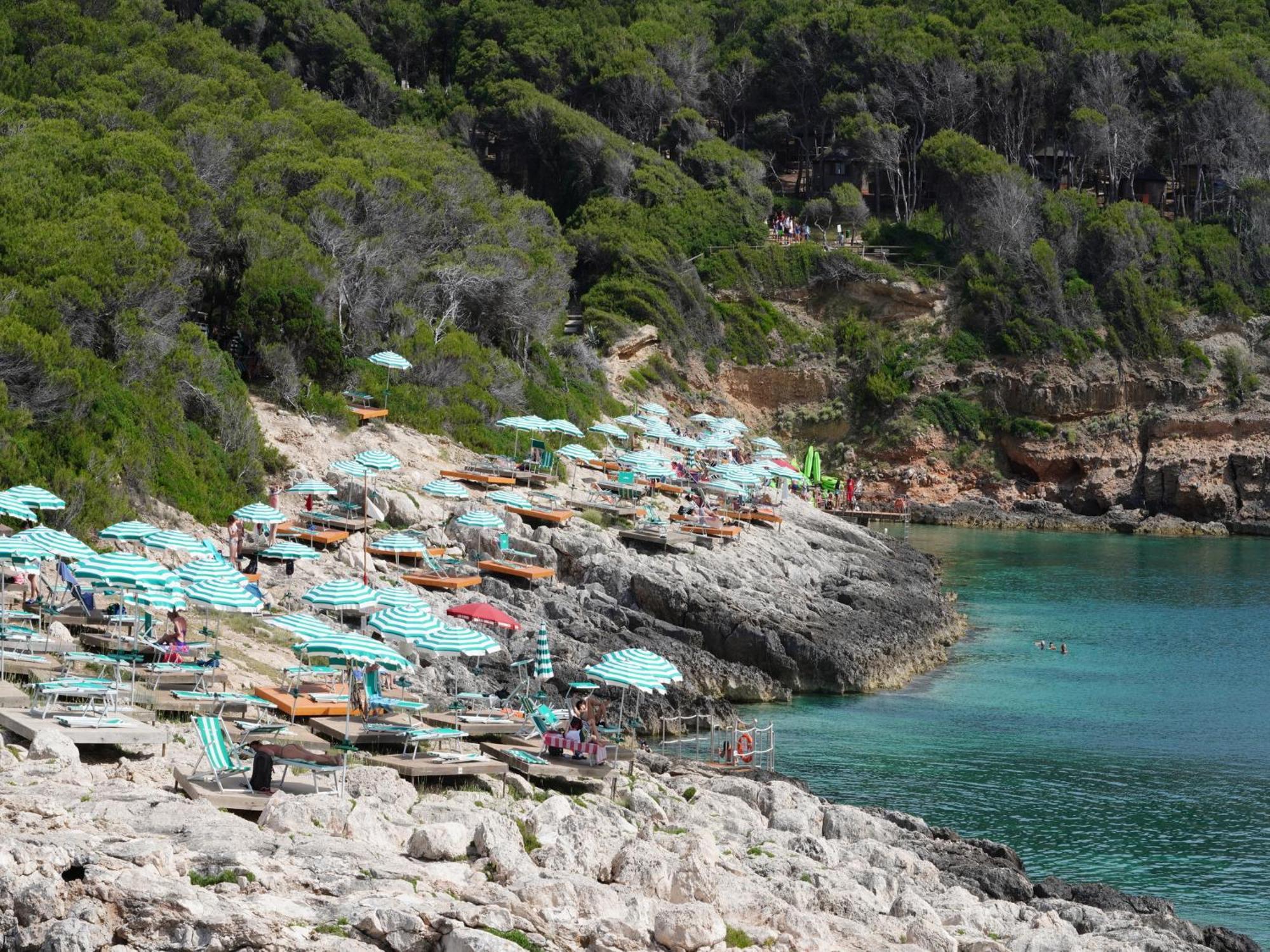 Touring Club Italiano - Isole Tremiti Hotel San Domino Bagian luar foto