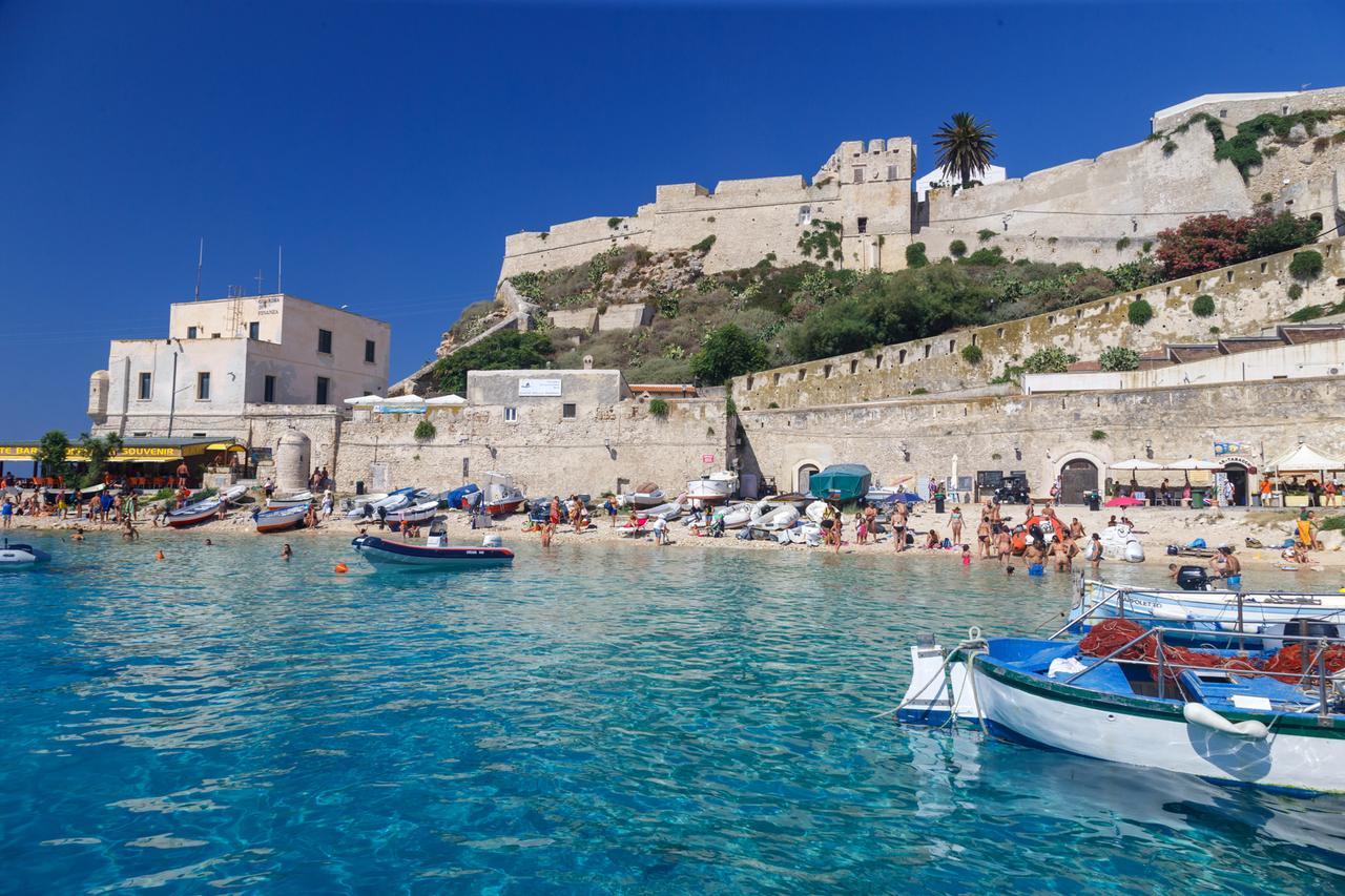 Touring Club Italiano - Isole Tremiti Hotel San Domino Bagian luar foto