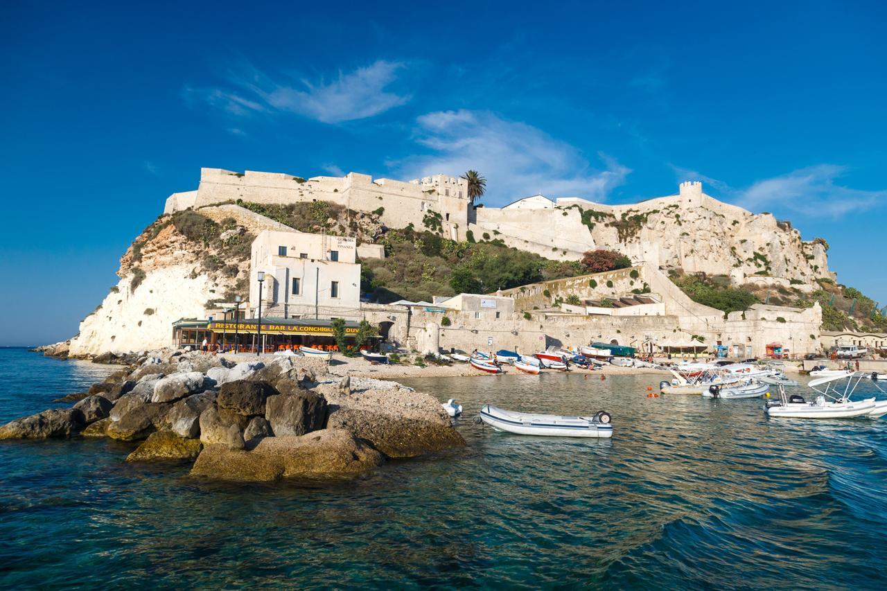 Touring Club Italiano - Isole Tremiti Hotel San Domino Bagian luar foto